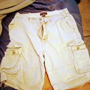 Abercrombie And Fitch Men's Shorts Size 34  Beige Color